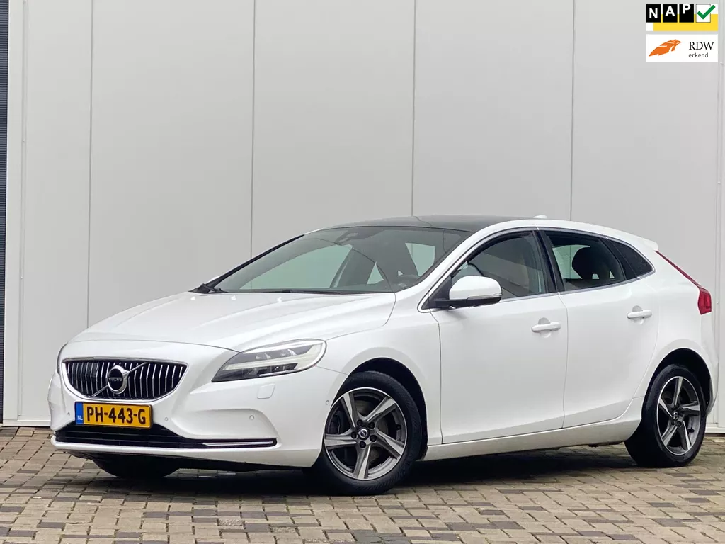 Volvo V40 2.0 D2 Nordic+ Automaat Navi Leer Panorama