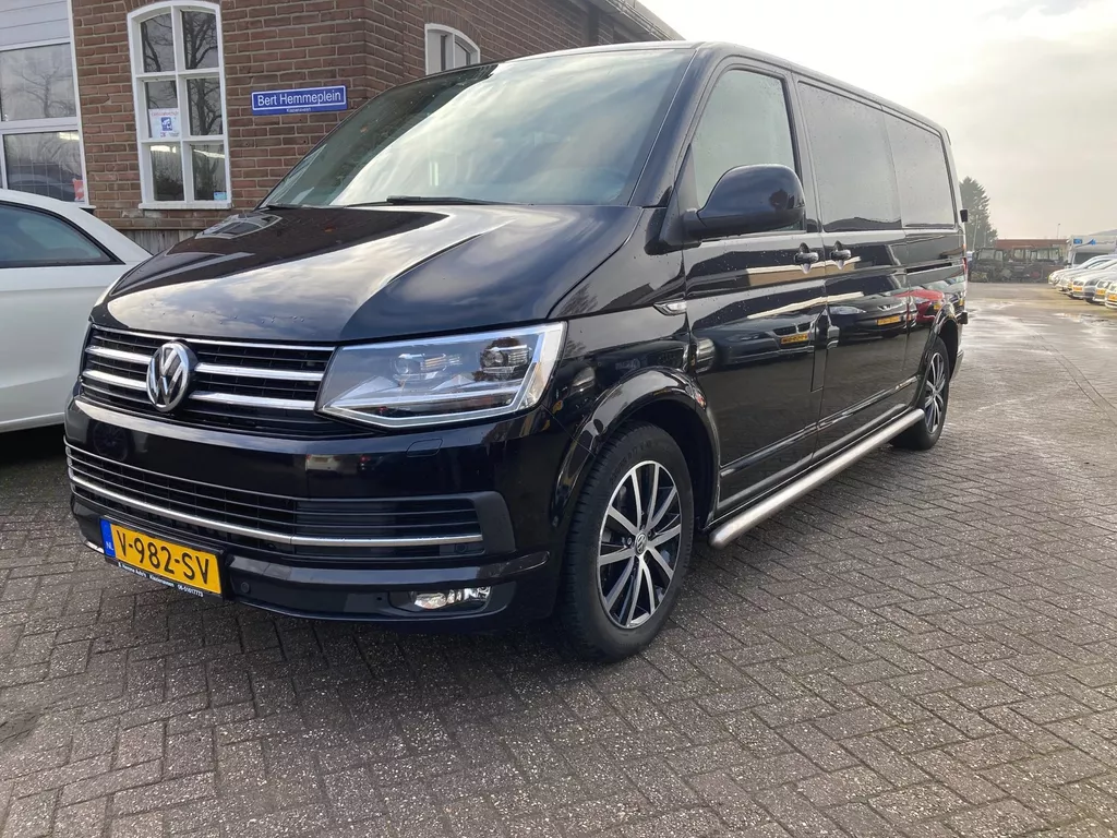 Volkswagen Transporter 2.0 TDI L2H1 DC Highline Leer, stoelverwarming bomvolle bus bj 2018