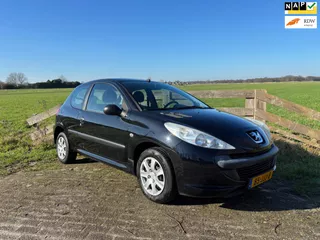 Peugeot 206 + 1.1 XR