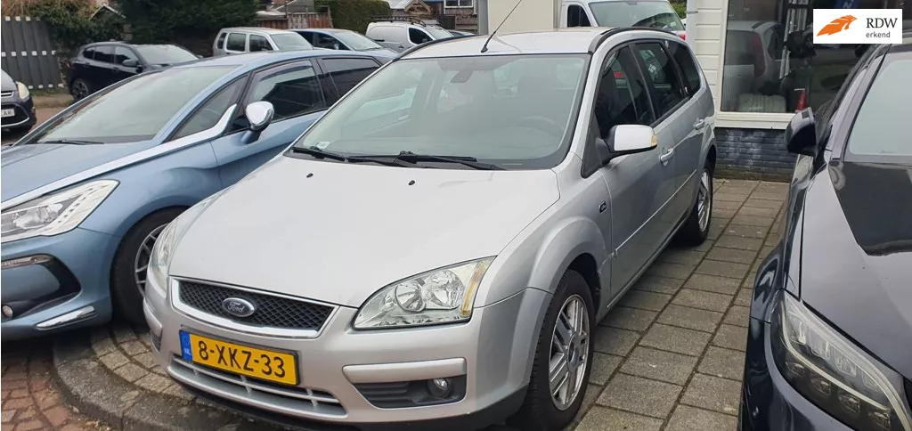 Ford Focus Wagon 1.6-16V Titanium
