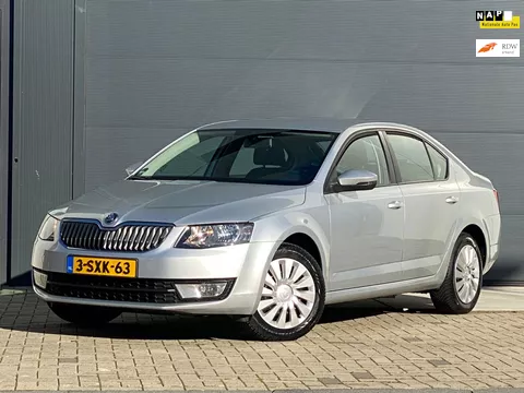 Skoda Octavia 1.4 TSI Greentech Ambition AUTOMAAT IN BIJNA NIEUWSTAAT