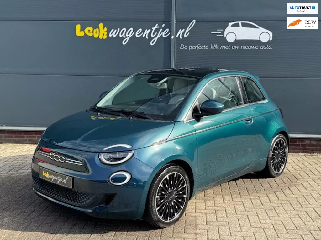 Fiat 500 e La Prima 42 kWh *pano *carplay *keyless *camera