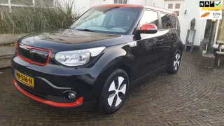 Kia Soul EV ExecutiveLine 27 kWh Prachtige 100 % Kia dealer onderhouden auto.