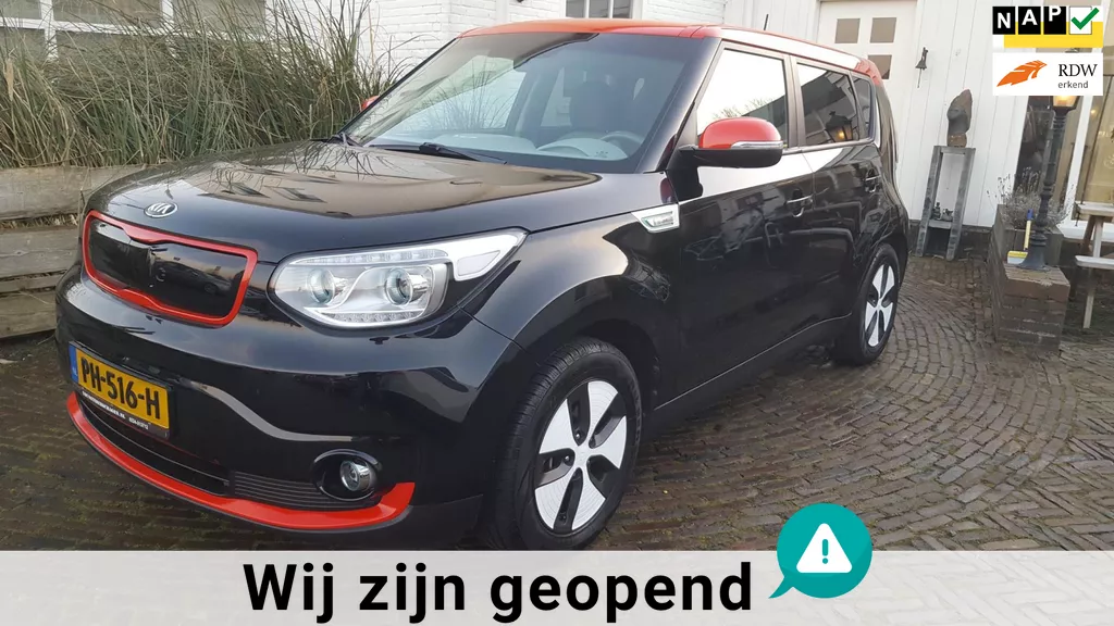 Kia Soul EV ExecutiveLine 27 kWh Prachtige 100 % Kia dealer onderhouden auto.