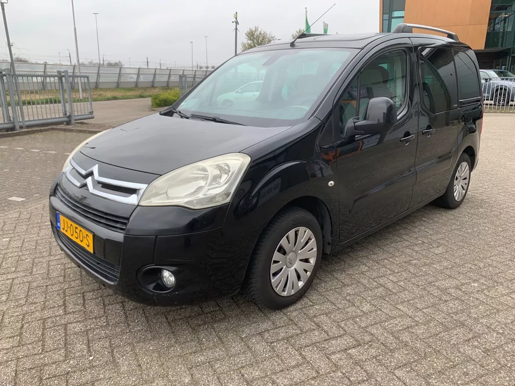 Citroen Berlingo 1.6 VTi 120 XTR Zwart 2011 Airco Cruise