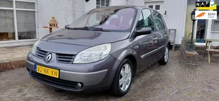 Renault Scénic 1.6-16V Privilège Comfort, prachtige en top onderhouden auto met een nieuwe APK en een trekhaak.