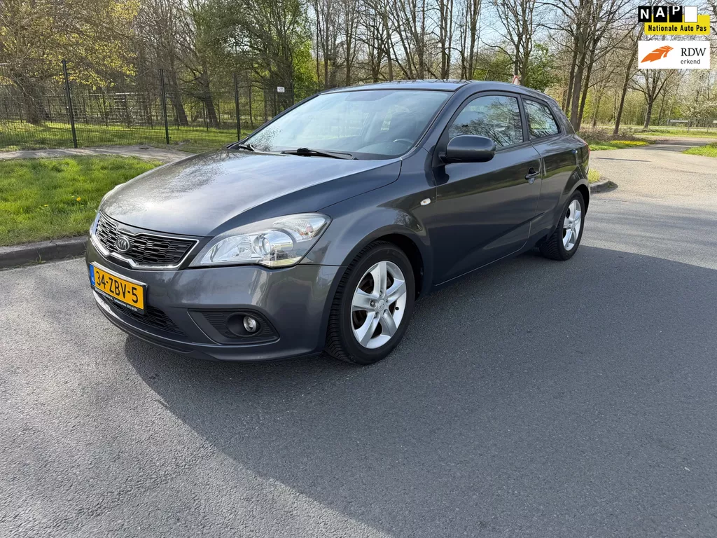 Kia Pro_cee'd 1.4 CVVT Navigator Plus Pack