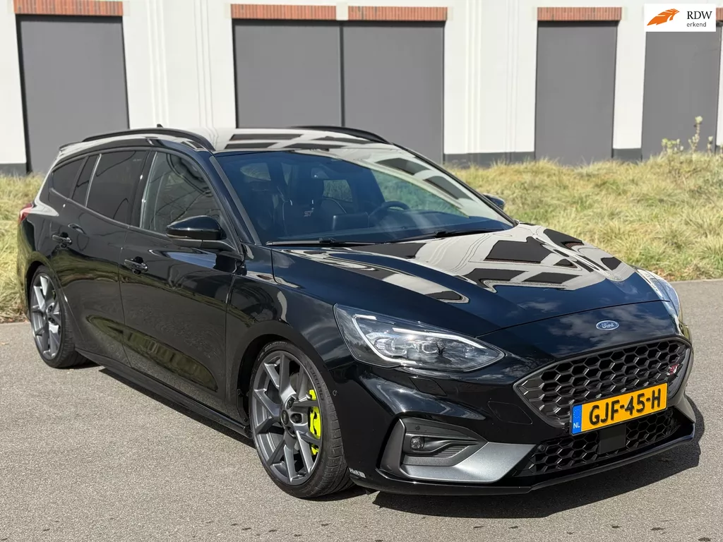 Ford Focus Wagon 2.3 EcoBoost ST-3, Pano, Performance pack