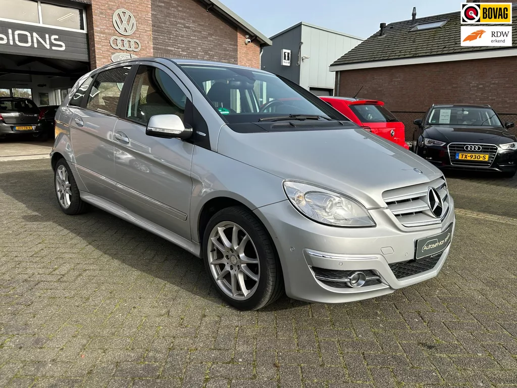Mercedes-Benz B 180 Blue Efficiency. Business Class. Airco. Navi. Trekhaak.