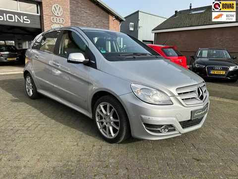 Mercedes-Benz B 180 Blue Efficiency. Business Class. Airco. Navi. Trekhaak.