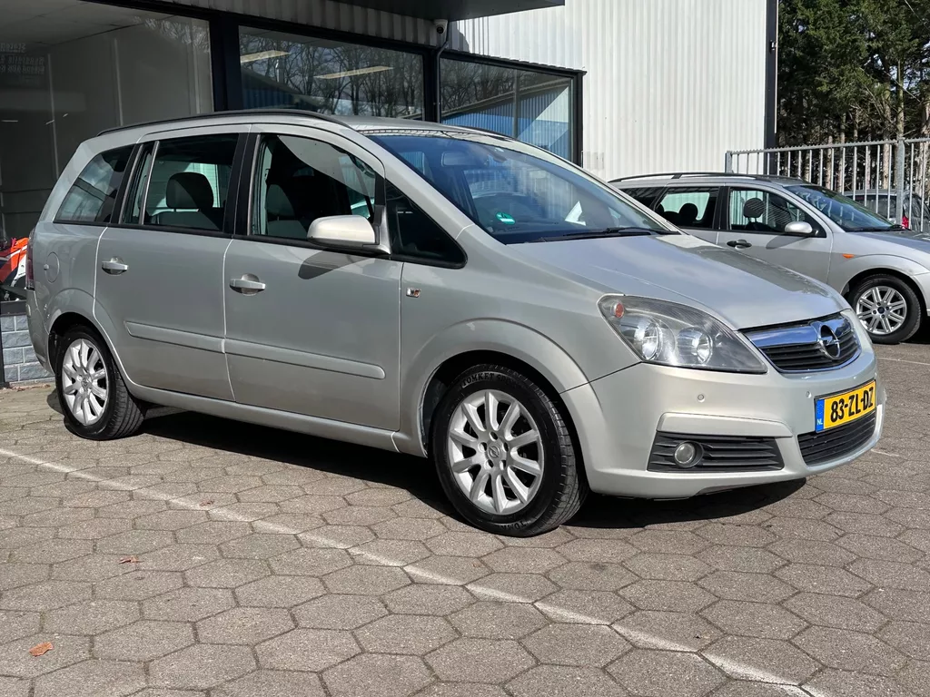 Opel Zafira 1.8 Temptation /7 persoons/trekhaak/APK 13-03-2027/