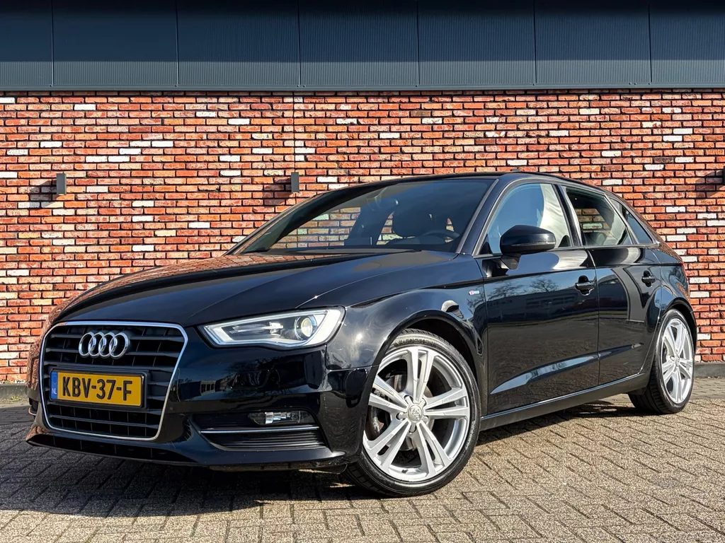 Audi A3 SPORTBACK 1.4 TFSI Ambition Trekhaak S-Line Stoelverw Clima Led 18 Inch Voll.Onderhouden!