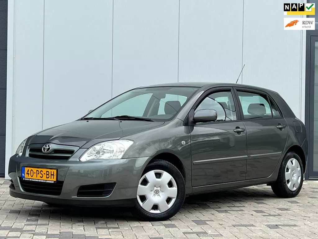 Toyota Corolla 1.4 D-4D Terra MMT AUTOMAAT AIRCO IN BIJNA NIEUW STAAT