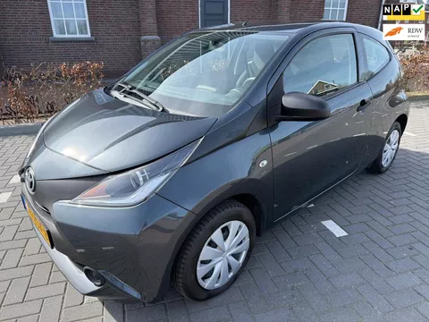 Toyota Aygo 1.0 VVT-i x-fun 3 drs-2018- NAP-AIRCO-CRUISE
