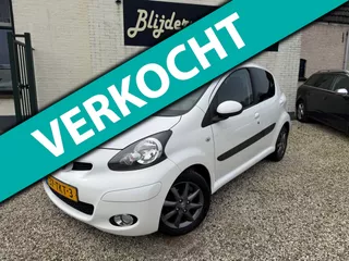 Toyota Aygo 1.0-12V Dynamic Navigator 1e Eigenaar | 5Drs | Airco | Navi | LM | A.S. Banden