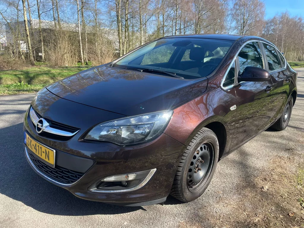 Opel Astra 1.7 CDTi S/S Cosmo