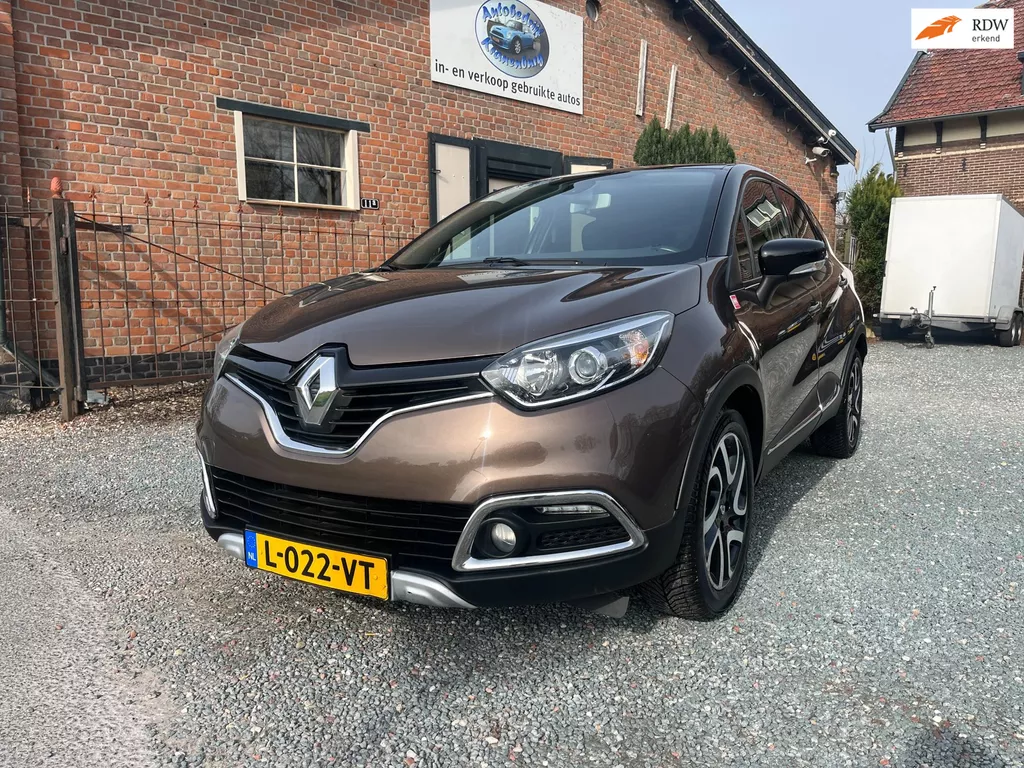 Renault Captur 1.2 TCe Helly Hansen ( Navigatie + Climate Controle + Trekhaak )