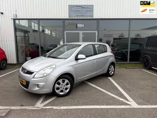 Hyundai I20 1.6i i-Catcher CLIMATE CONTROL | HALF LEER | DEALER ONDERHOUDEN | NAP | APK |