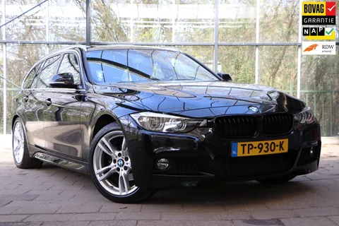 BMW 3-serie Touring 318i M Sport Edition / Virtual Dash / Alarm / Leder / NL-auto / All-in prijs! / 12mnd Bovag garantie!
