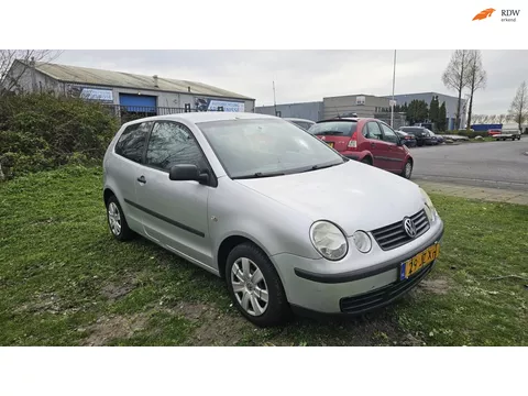 Volkswagen Polo 1.4-16V