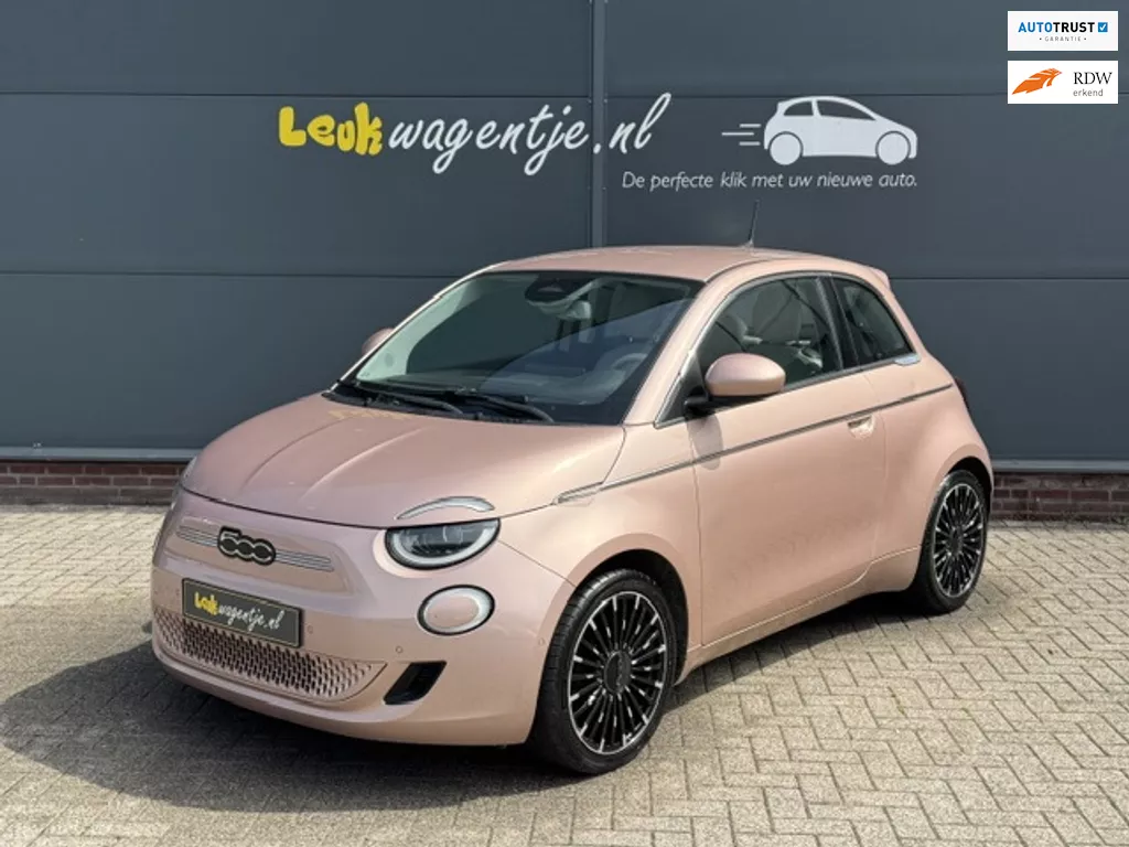 Fiat 500 e 3+1 La Prima 42 kWh *camera *leer *stoelv. *17''
