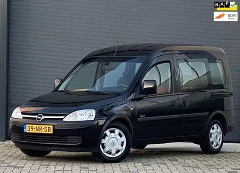 Opel Tour 1.6 Njoy 5PERSOONS AIRCO NAP KILOMETERSTAND IN PERFECT STAAT