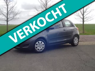 Toyota Yaris 1.3 VVTi Aspiration / Airco / Hoge zit / 6 versnellingen.