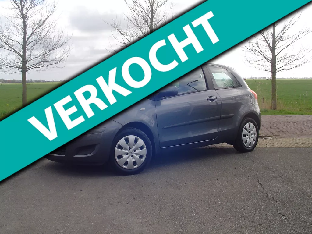 Toyota Yaris 1.3 VVTi Aspiration / Airco / Hoge zit / 6 versnellingen.