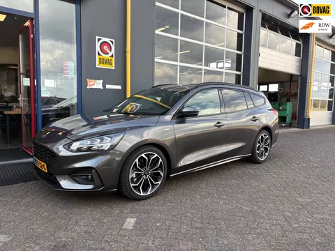 Ford Focus Wagon 1.5/182 pk AUTOMAAT ST Line Business CAM NAV ECC LMV 18Inch Bicolor