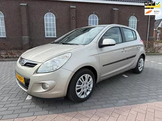 Hyundai I20 1.2i i-Motion 5 Deurs-AIRCO-nieuwe APK-NAP 2011
