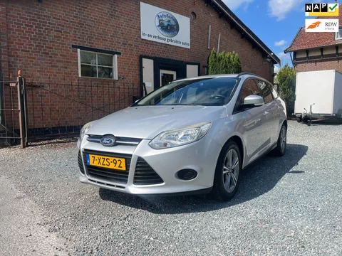 Ford Focus Wagon 1.0 EcoBoost Edition ( Navigatie + Cruise controle + Airco )