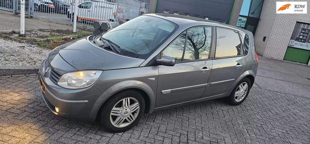 Renault Scénic 2.0-16V Privilège Luxe automaat