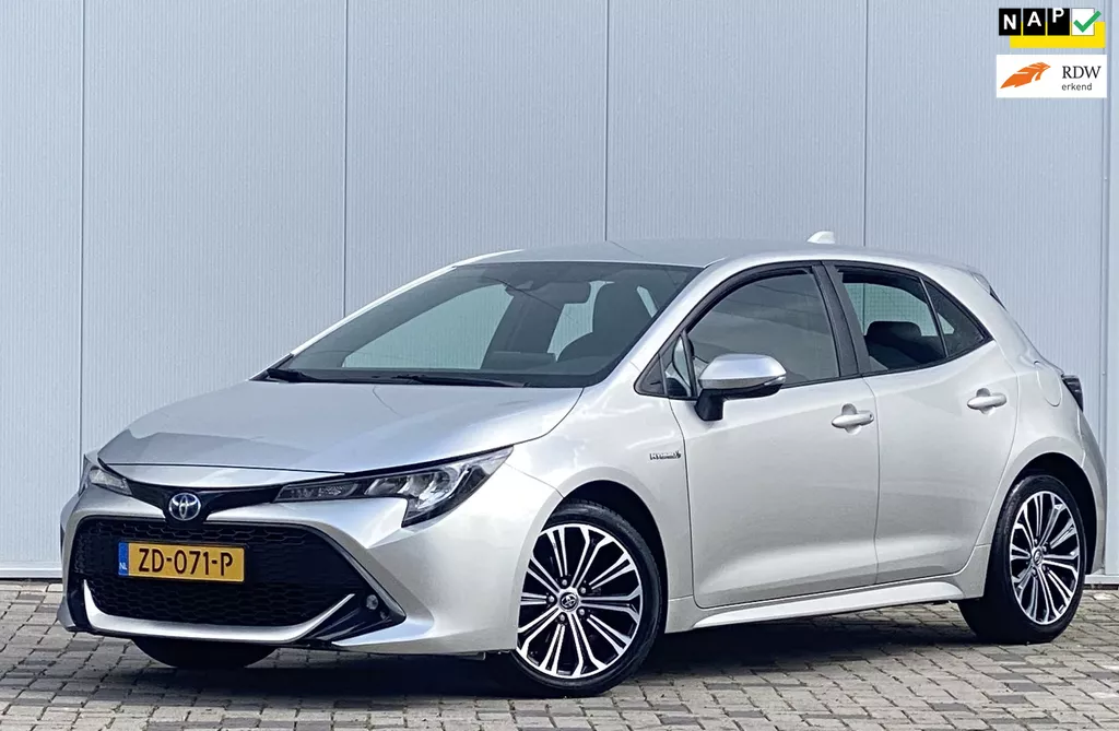 Toyota Corolla 1.8 Hybrid First Edition NVIA CAMERA DEALER ONDEHOUD 1STE EIGENAAR