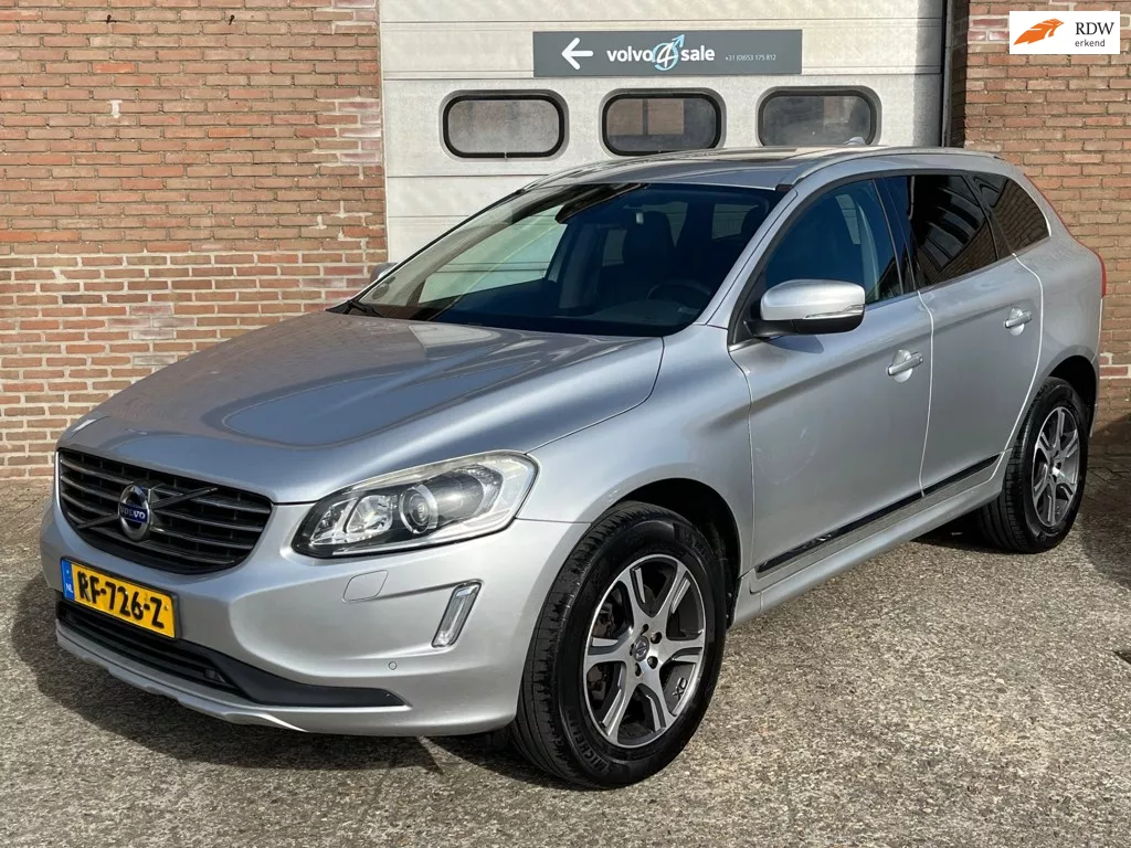 Volvo XC60 2.4 D4 AWD Summum 5 cilinder Automaat Pano 2014
