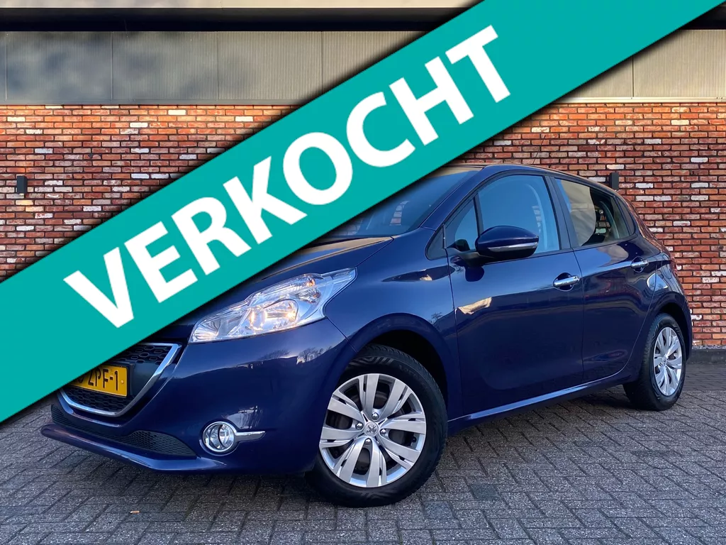 Peugeot 208 1.2 VTi Envy Cruise 5drs Navi Clima 139000km!