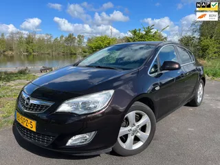 Opel Astra 1.6 Turbo Cosmo | 5 Drs | Airco | Cruise | Trekhaak