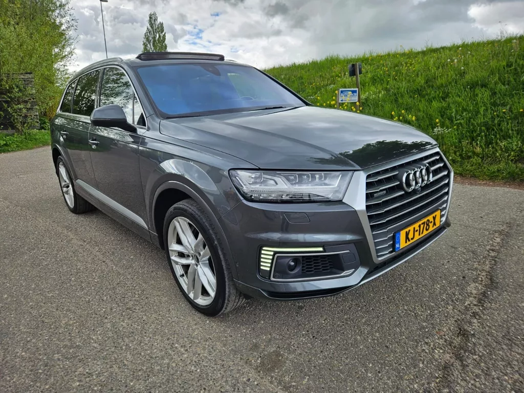 Audi Q7 3.0 TDI e-tron quattro Sport,3X S-line,Pano,360 camera....