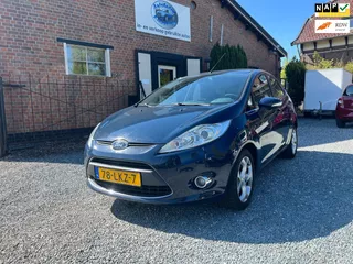 Ford Fiesta 1.6 Titanium ( Climate controle + Cruise controle + Elektrische ramen )