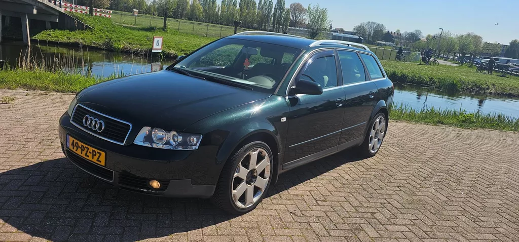 Audi A4 Avant 2.0 FSI s4 velgen clima apk