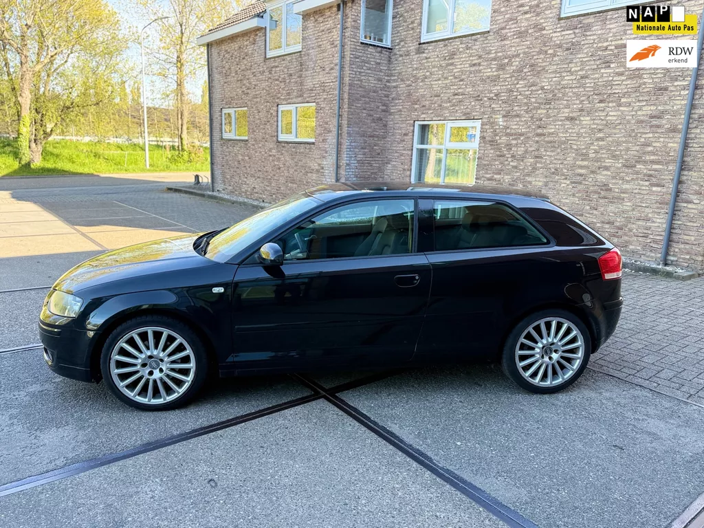 Audi A3 2.0 FSI Ambition ((( automaat )))