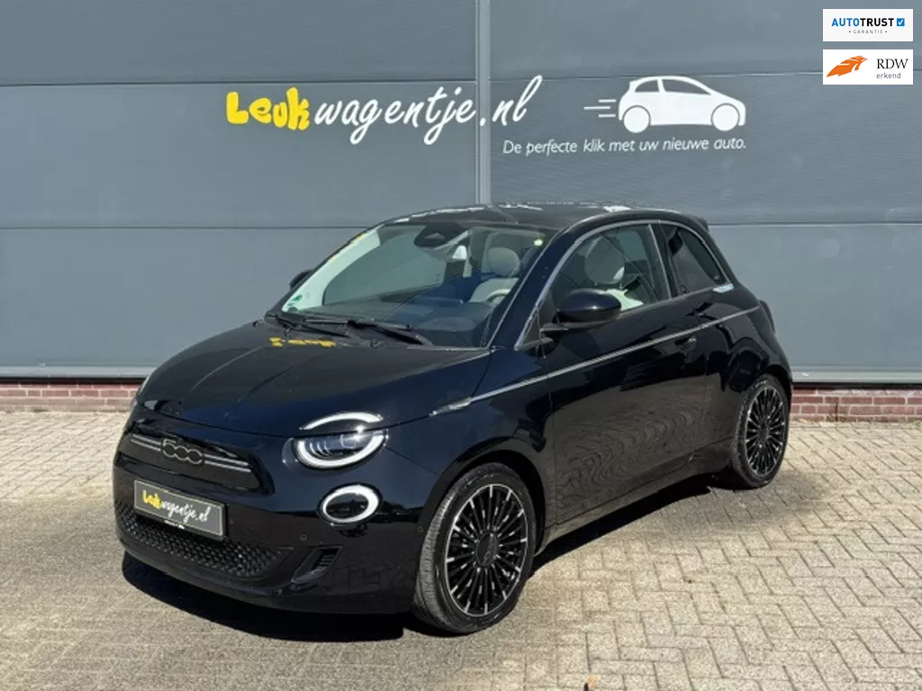 Fiat 500 e La Prima 42 kWh *pano *camera *leder *stoelverw.