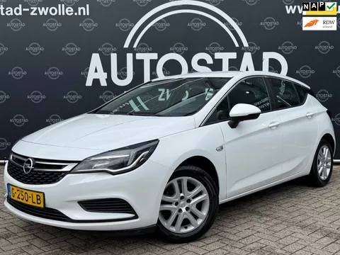Opel Astra 1.0 Turbo Business NL-Auto / 2e Eigenaar / NAP / Airco / Navi