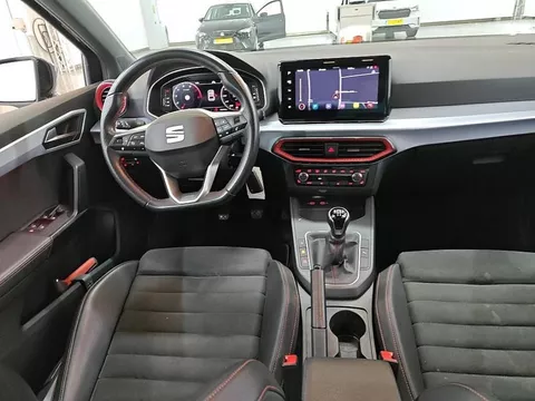 Seat Ibiza 1.0 TSI FR BUS. INT. BJ 22, LEER/ ALCANTARA /ZWARTE HEMEL, NL AUTO met NAP