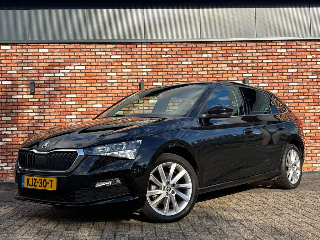 Skoda Scala 1.0 TSI Ambition Carplay Nav/Cruise Stoelverw Digitaal Camera Led Clima!
