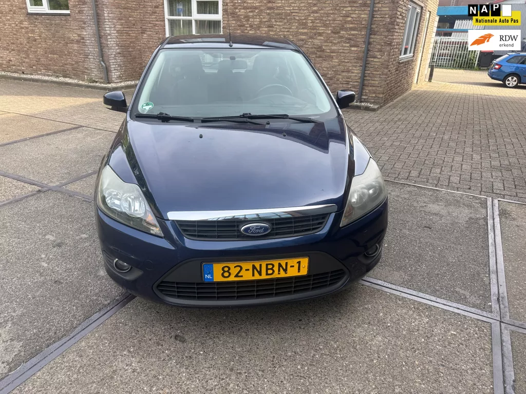 Ford Focus 1.6 Comfort (( apk: 29-04-2027 ))) nieuwe koppeling