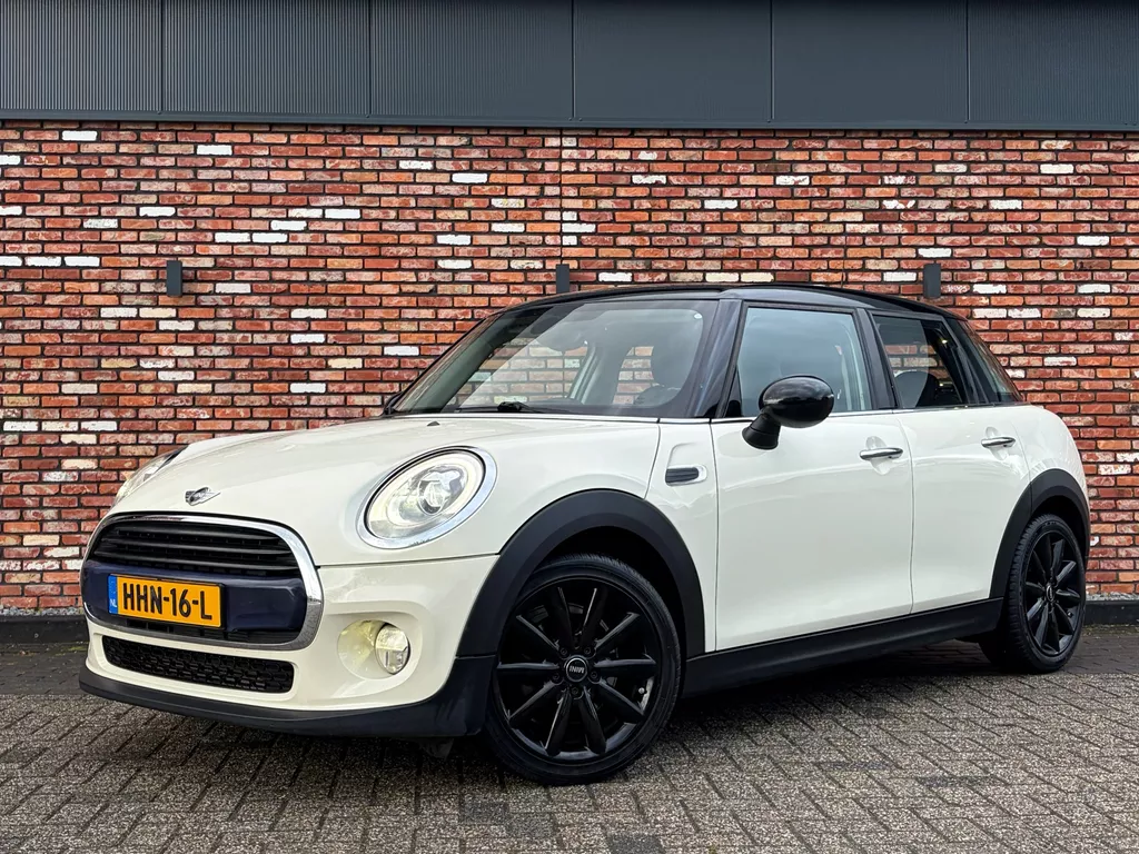 Mini Mini 1.5 Cooper Chili Serious Business 5-Deurs Automaat Nav/Cruise Led Stoelverw Uitstraling!