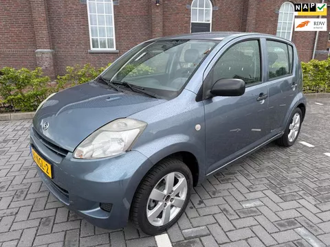 Daihatsu Sirion 2 1.0-12V Slim 5 deurs 2010 INRUILKOOPJE !!