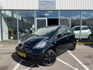 Toyota Aygo 1.0-12V + AIRCO | ELEKTRISCHE RAMEN | CENTRALE DEURVERG. | DEALER ONDERHOUDEN | NAP | APK |
