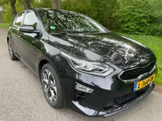 Kia Ceed 1.6 CRDi MHEV DynamicLine