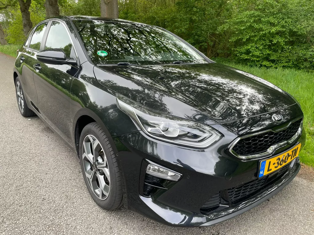 Kia Ceed 1.6 CRDi MHEV DynamicLine